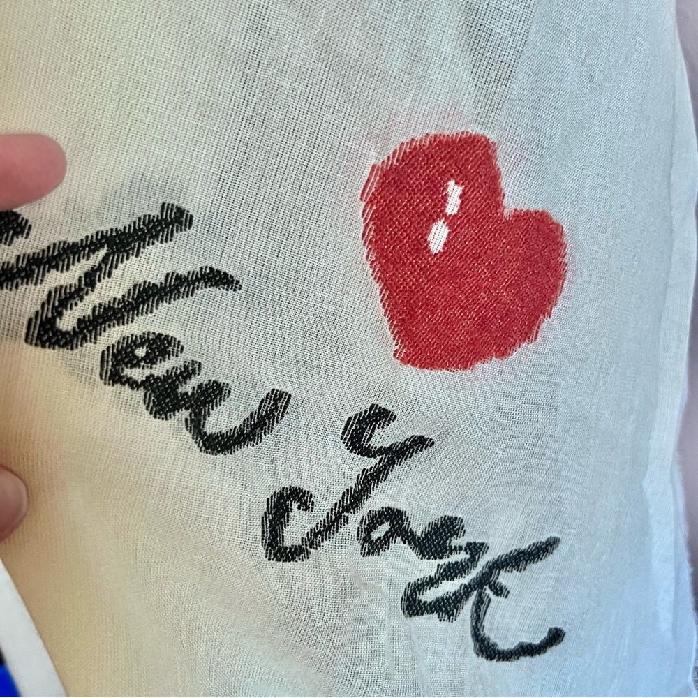 Subway Graffiti Map Scarf - Picture 5 of 6